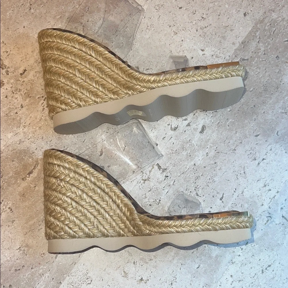 Good American Clear Strap Leopard Gold Trim Raffia Wedges 8.5 - Picture 4 of 5